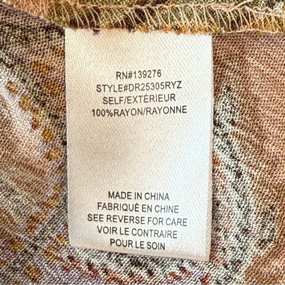 DR2 Paisley Print Button Front V-Neck Flutter Sleeve Top Pink Green Size M #1497 - Picture 6 of 6